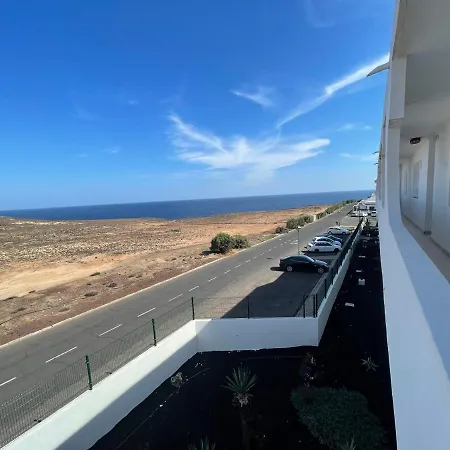 Ocean House 公寓 *